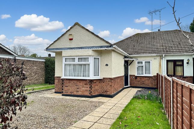2-bed house on 18 Outwood Common Road, Billericay, £375,000