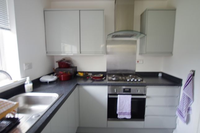 26 Westwinn View, Whinmoor, Leeds photo 5