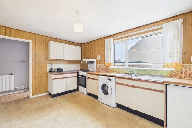 86, Royal Navy Avenue, Plymouth photo 3