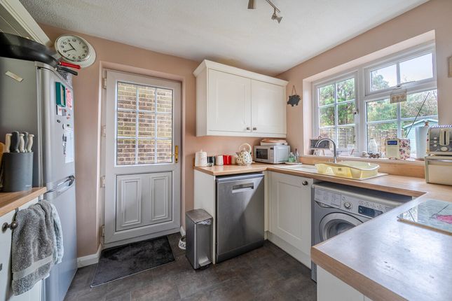 5, Jubilee Way, Storrington photo 5