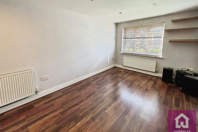 4, Corbel House, Monton photo 2
