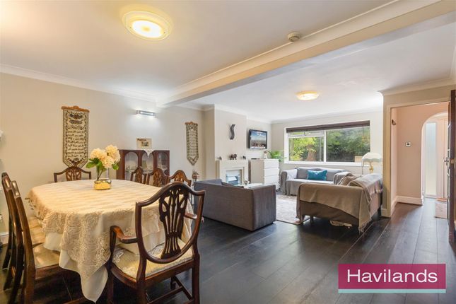 Hydefield Close-5.Jpg