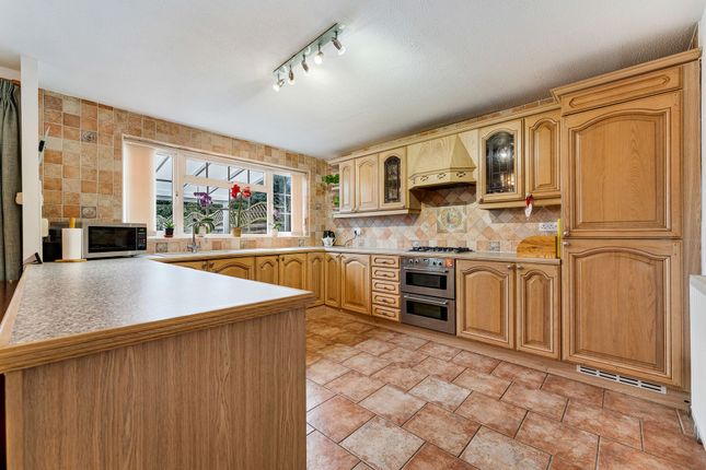 6 Orchard Way, Widnes photo 3