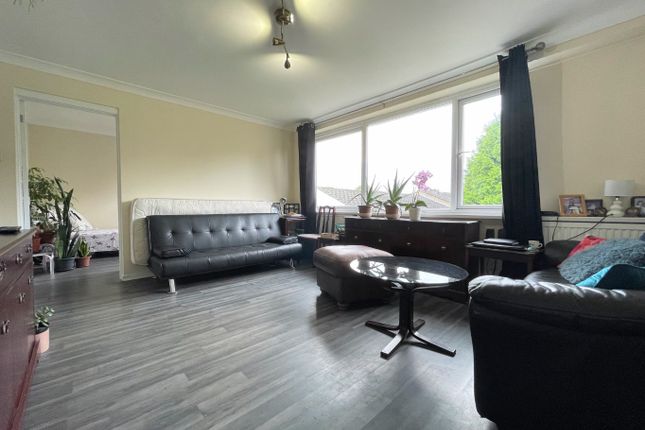 35, Livingstone Walk, Hemel Hempstead photo 3