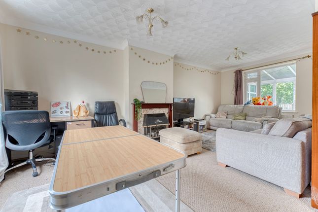 204 Bluebell Road, Norwich photo 3