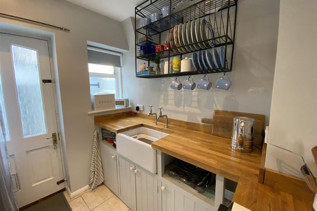 15, Woods Passage, Hastings photo 2