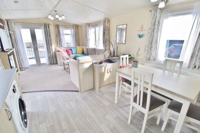 7 Solent Way, Southsea Leisure Park, Southsea photo 2