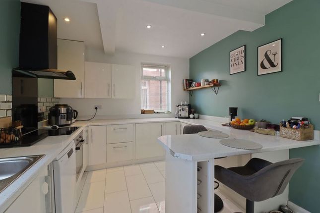 20, Lordens Hill, Dinnington photo 3