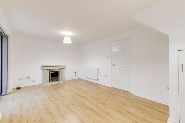 127 Hotspur Drive, Nottingham photo 3