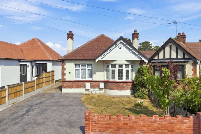 137, Blenheim Chase, Leigh-on-sea photo 2