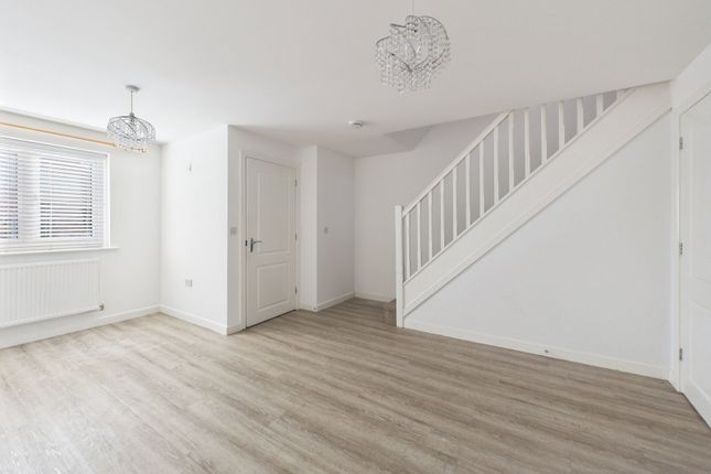 17, Barnett Way, Lydney photo 2