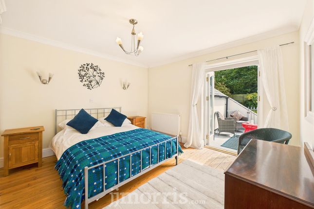 Bedroom 2 (Rear)