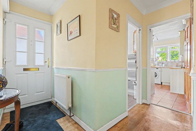 37, Cedar Drive, Hockley photo 4