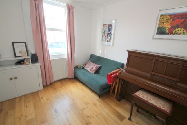 Town house for sale in Prospect Place, Staines-Upon-Thames
