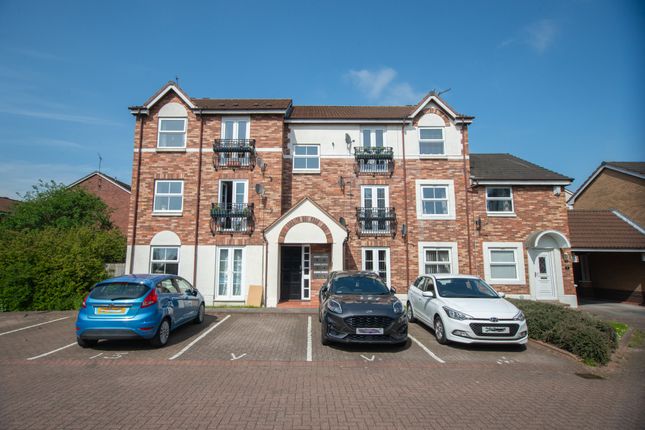 Thumbnail Flat to rent in Howdale Road, Hull