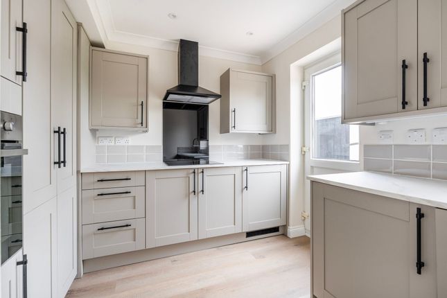 33 Blenheim Crescent, Norwich photo 4