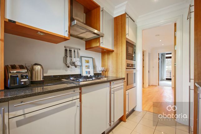 Flat for sale in Shearwater Court, Star Place, London