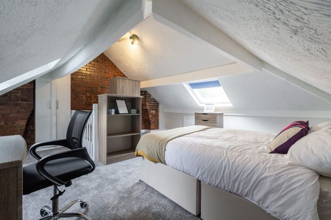 Room to rent in St Anns Lane, Leeds