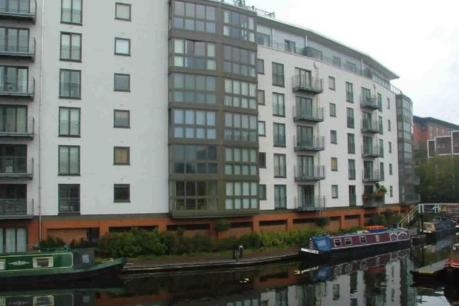 Studio flat on 128, Liberty Place, Birmingham, £110,000