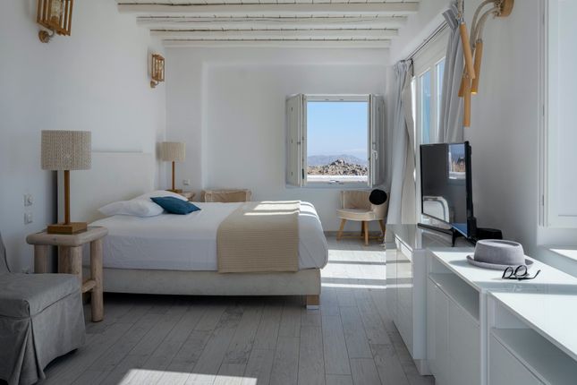 Villa for sale in Agios Stefanos, Mykonos, Cyclade Islands, South Aegean, Greece