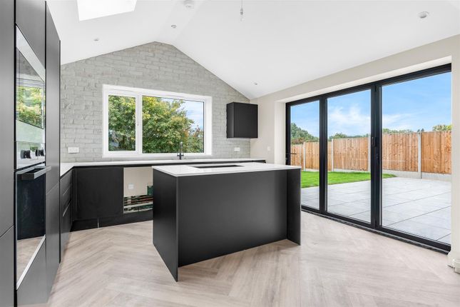 Mulberry Place, Farnham Road, Bishop's Stortford photo 4