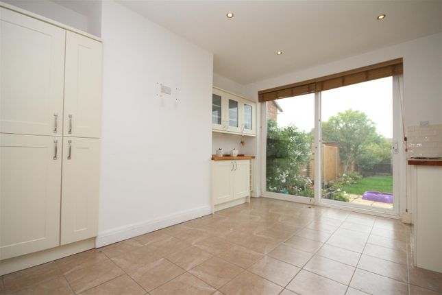 14, Peterborough Road, Surrey photo 5