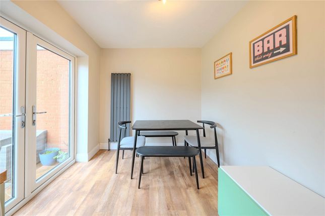 35, Carr Hill Road, Pudsey photo 4