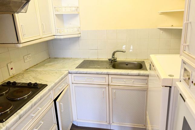 Flat 24 Sovereign Court, Campbell Road, Bognor Regis photo 3