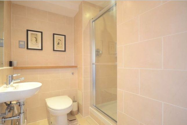 10, St. James Wharf, Reading photo 2