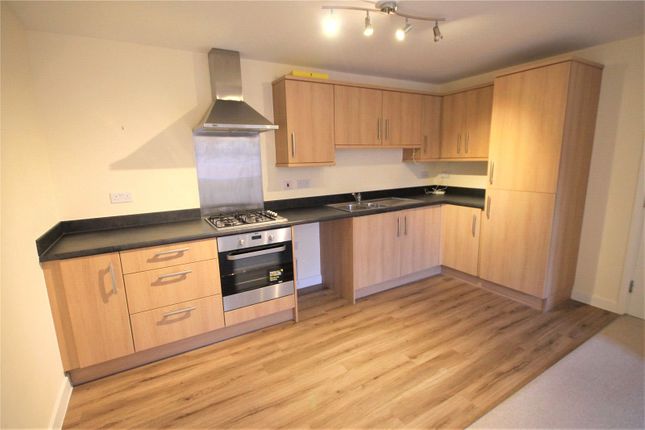 Flat to rent in Cloatley Crescent, Royal Wootton Bassett, Wiltshire