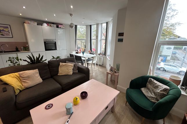 Flat 4 72, Richmond Road, Cardiff photo 4