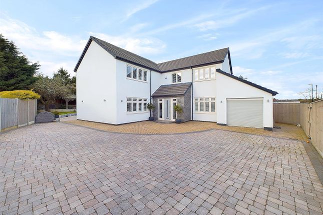 Thumbnail Detached house for sale in Daintree Croft, Styvechale, Coventry