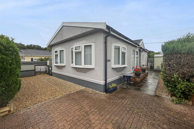Thumbnail Mobile/park home for sale in Old Newton Road, Bovey Tracey, Newton Abbot
