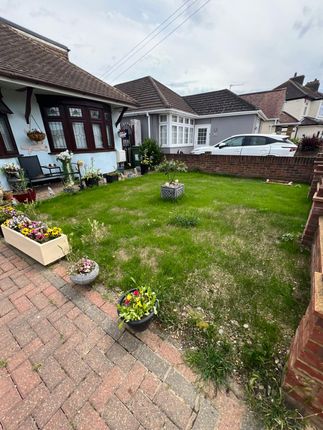 Sunningdale Road, Rainham photo 5