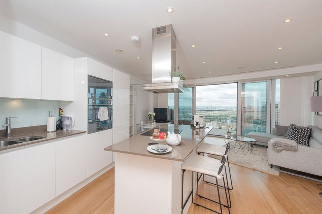 Flat to rent in Arena Tower, 25 Crossharbour Plaza, London