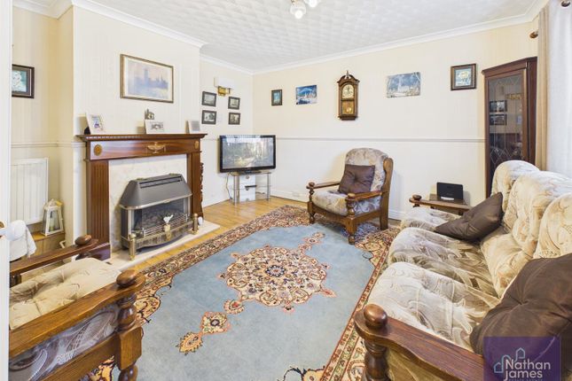28, Birbeck Road, Caldicot photo 3