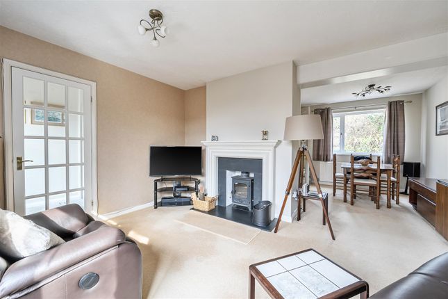 37, Highlands, Devizes photo 4