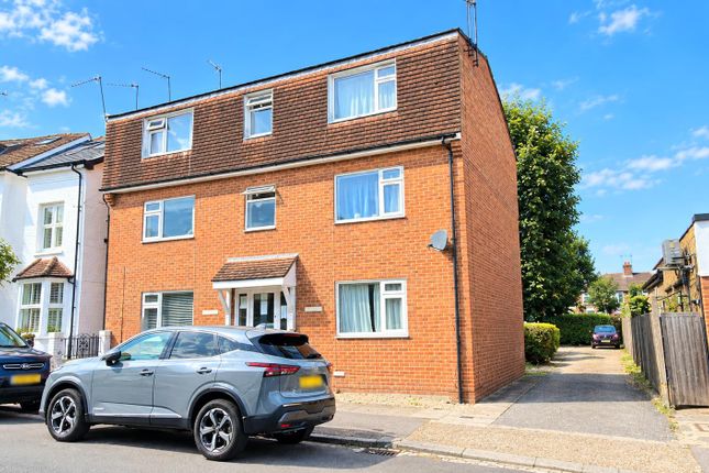 Studio flat on 2, Dane Court, College Road, St Albans, £100,000
