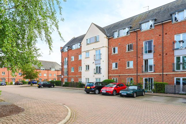 Flat for sale in Academy Place, Isleworth