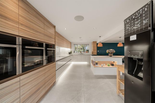 Ferrands Park Way, Bingley photo 4