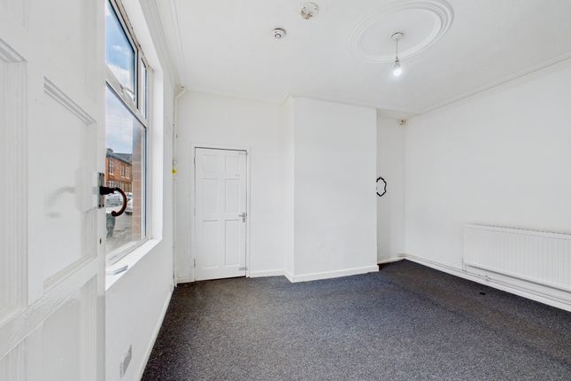 *AD ONLY* Flat, 8 Kings Newton Street, Leicester photo 3