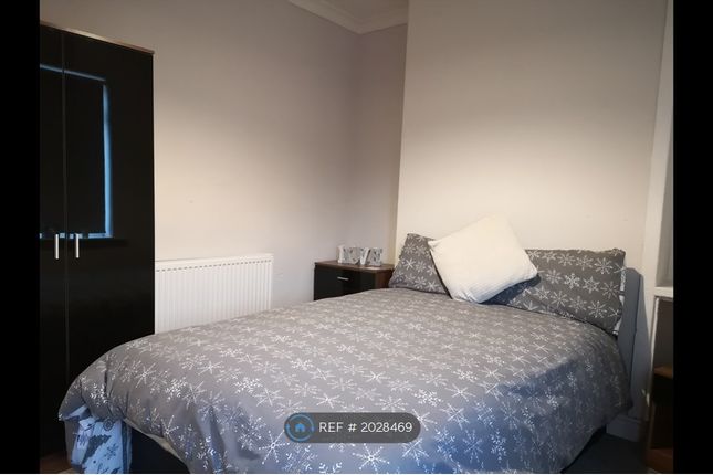 Room to rent in Recreation Drive, Shirebrook, Mansfield