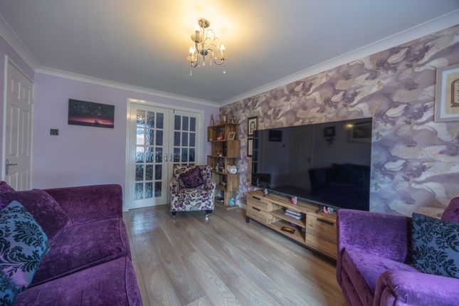 41, Leving Place, Livingston photo 4