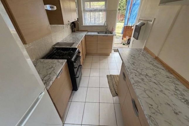 Brabazon Road, HOUNSLOW photo 4