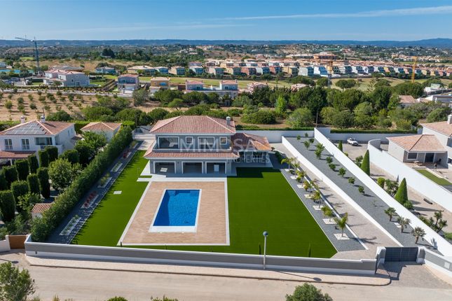 Detached house for sale in Santa Maria, 8600 Lagos, Portugal