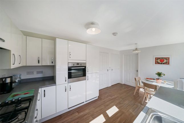 32, Cailhead Drive, Lanarkshire photo 3