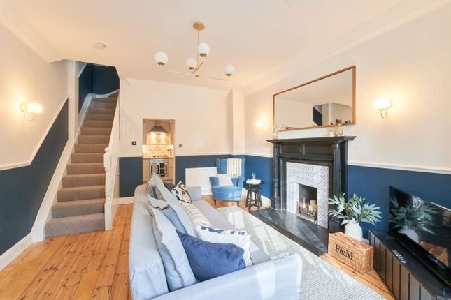 105b, Slough Road, Datchet photo 4