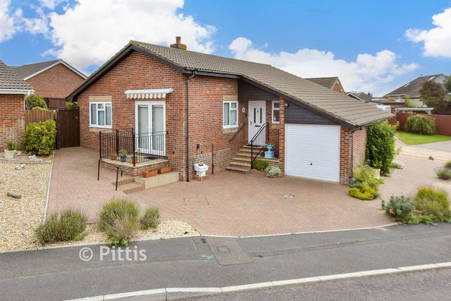 52, Merrie Gardens, Sandown photo 2