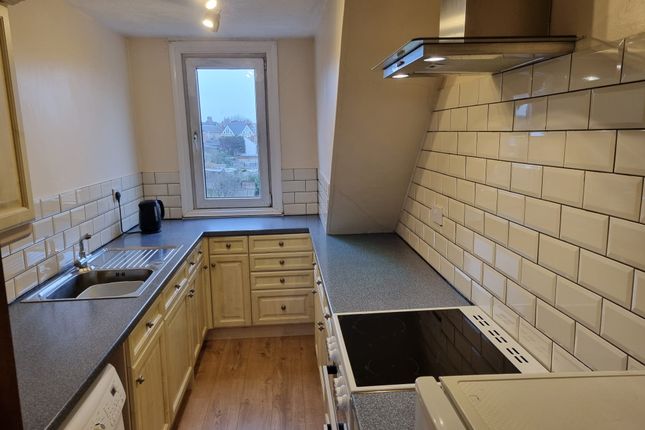 Flat 3C, Trimworth Road, Folkestone photo 4