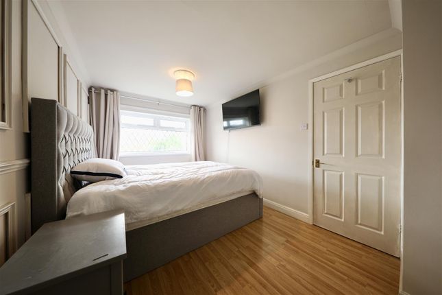 19, Risby Place, Beverley photo 4